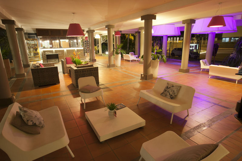 Hotel Les Creoles Saint-Gilles-les Bains Exterior foto
